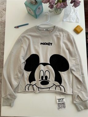 Cream Mickey Graphic Crewneck cropped Sweater